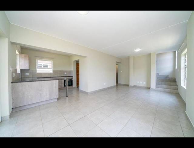 3 BEDROOM TOWNHOUSE FOR SALE IN PARKDENE